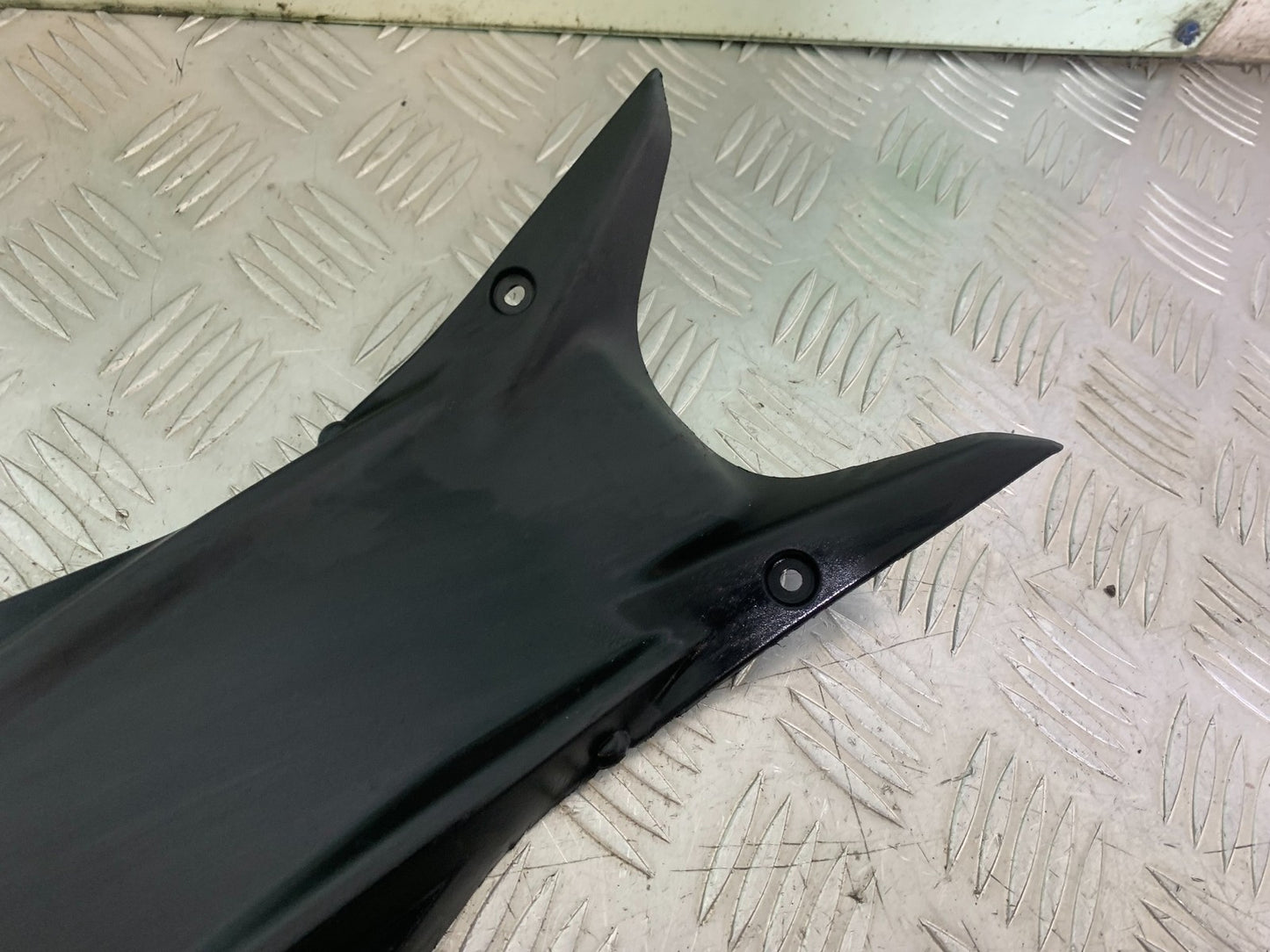 DUCATI 937 MONSTER UNDERTRAY  YEAR 2021-2024 (CMB1270)