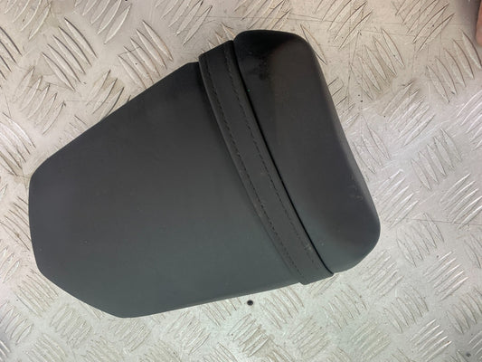 YAMAHA YZF R1 REAR SEAT  YEAR 2004-2006 (CMB1155)