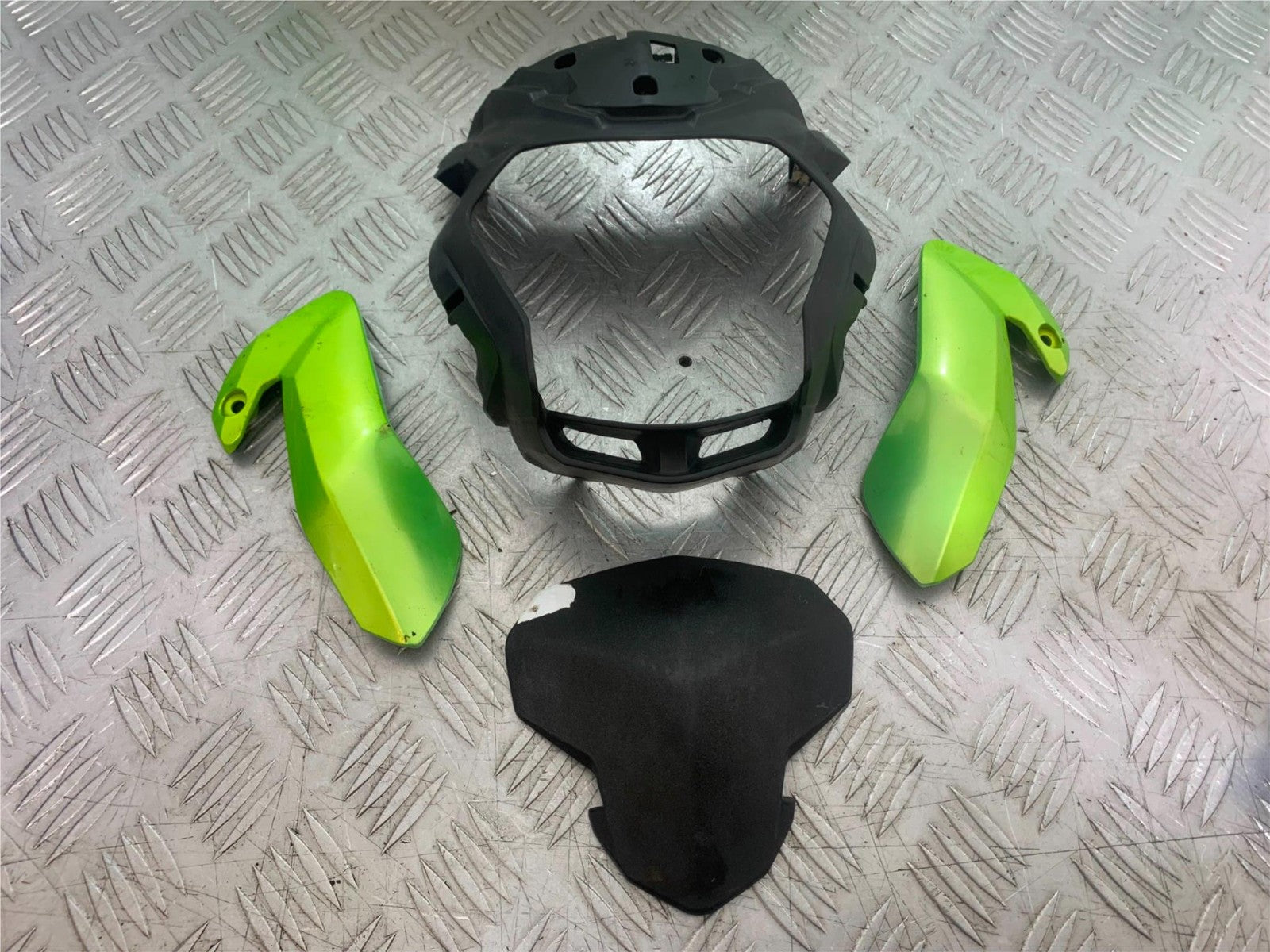 BENELLI BN125 BN 125 TOP FAIRING  YEAR 2018-2021 (CMB1245)