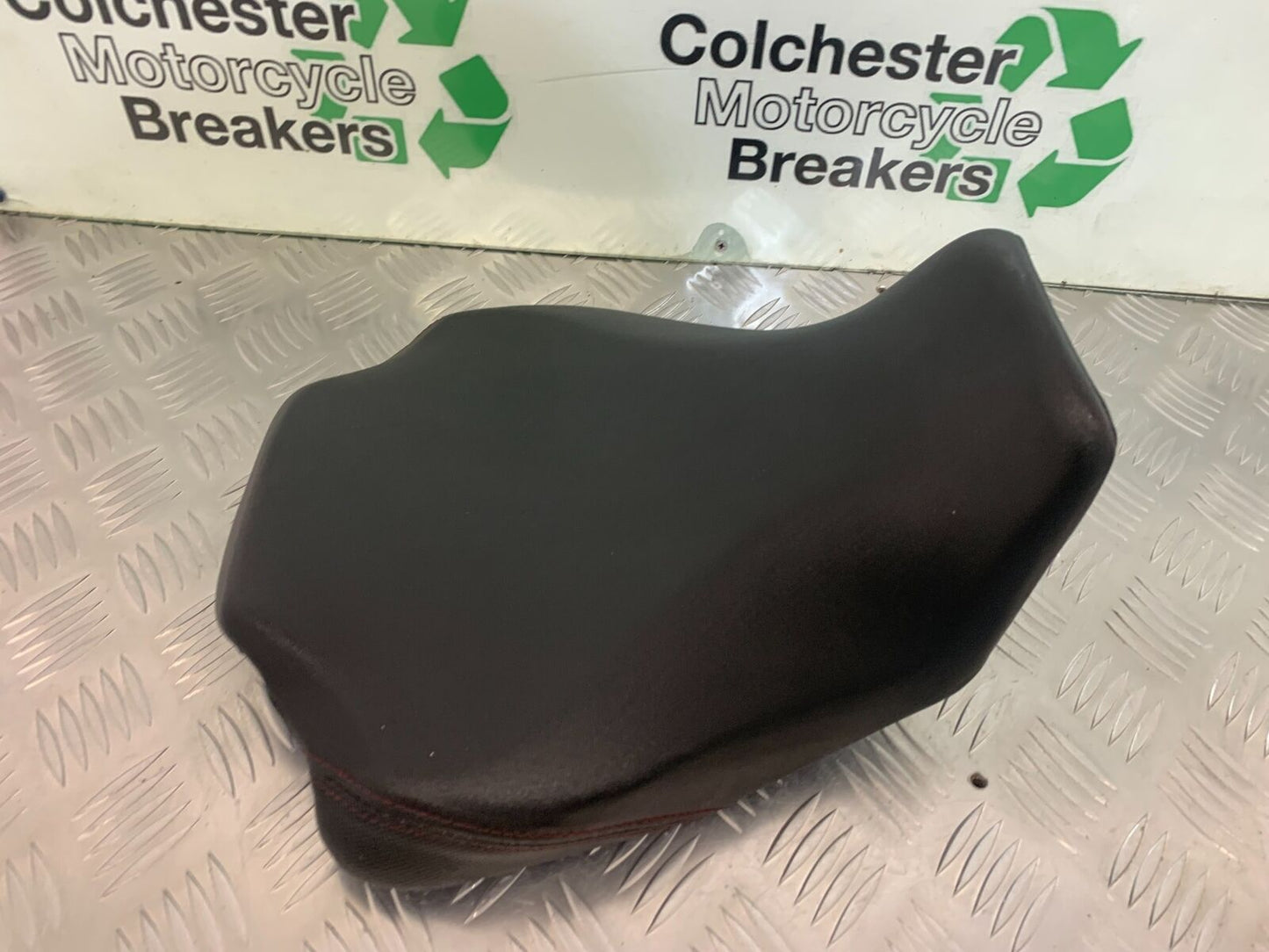 HONDA CBR650 R CBR 650R FRONT SEAT   YEAR 2019-2020 (STOCK 952)