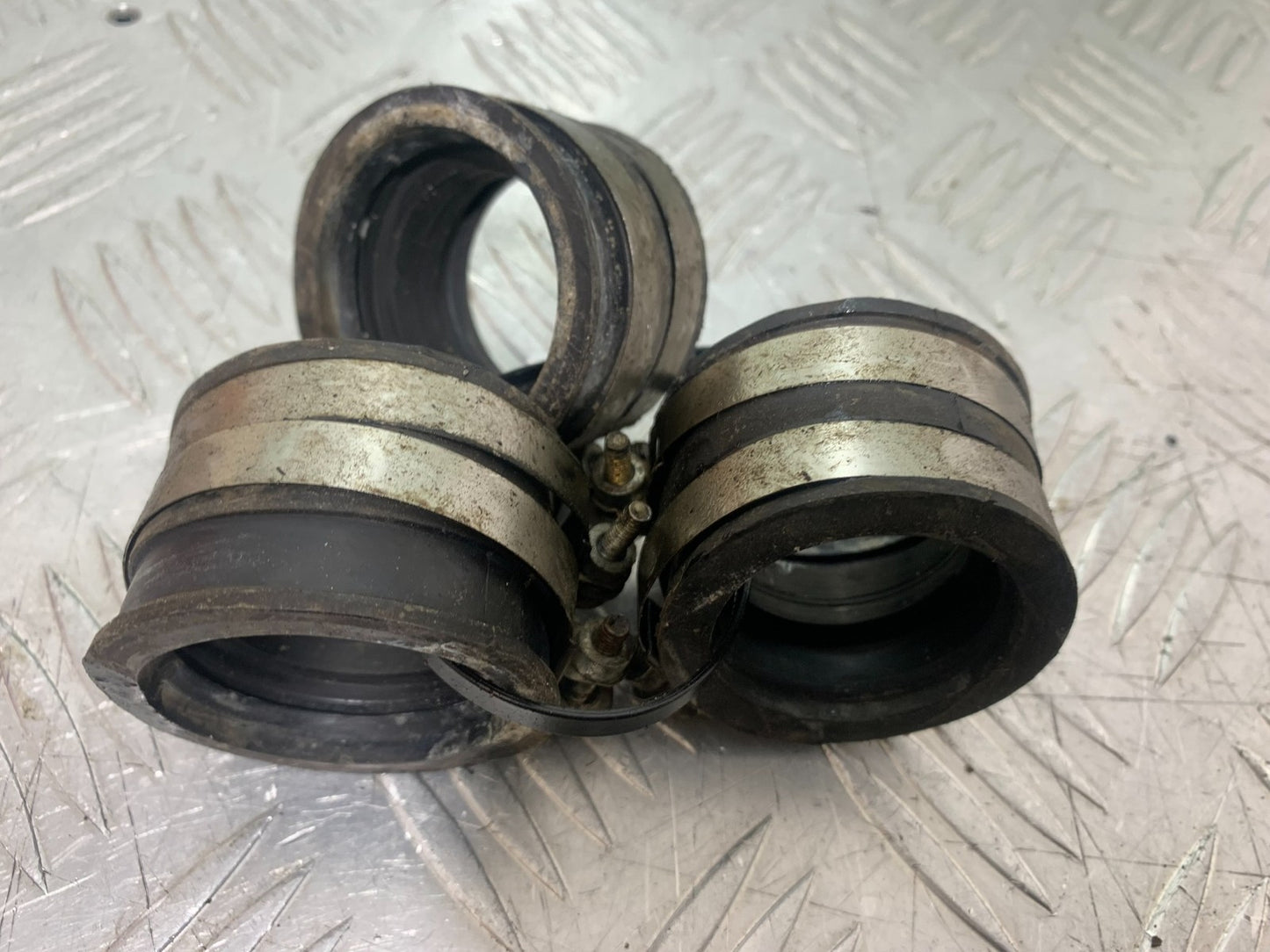 TRIUMPH TROPHY 900 CARB RUBBERS  YEAR 1991-95 (CMB1251)