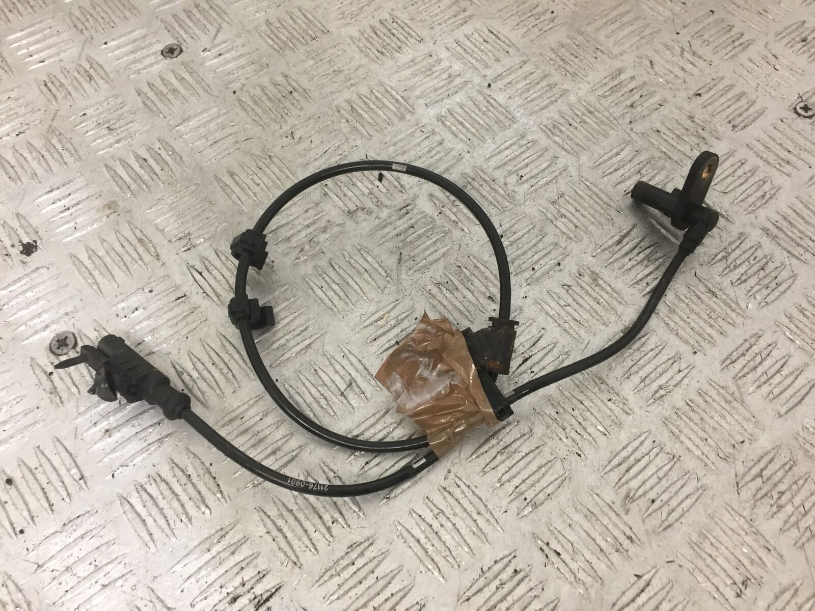 KAWASAKI VERSYS 1000 KLZ 1000 FRONT ABS SENSOR  YEAR 2015-18 (STOCK 817)