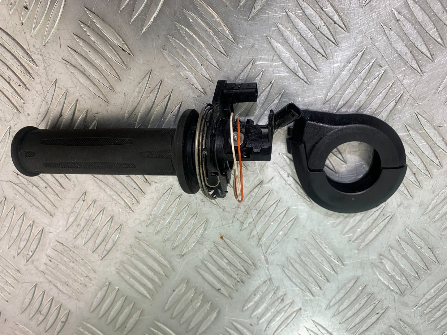 BMW M1000 R THROTTLE AND HOUSING  YEAR 2023-2024 (CMB1140)