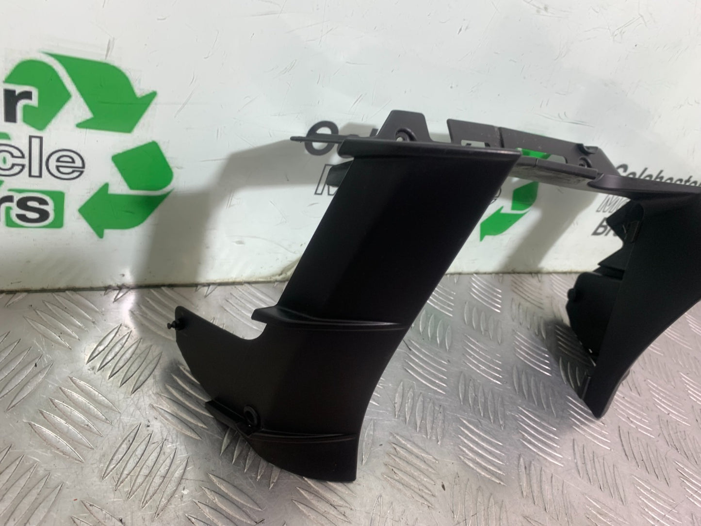 APRILIA TUONO 1000 V4R RADIATOR COVER   YEAR 2011-13  (CMB1331)