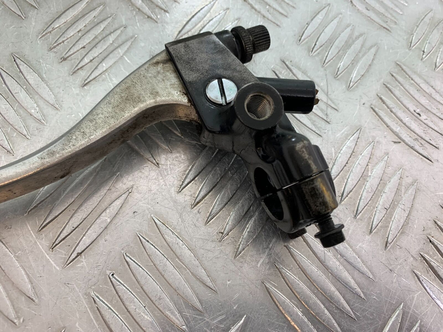 HONDA CBR500R CBR 500 R CLUTCH LEVER AND BRACKET  YEAR 2012-16 (CMB1048)
