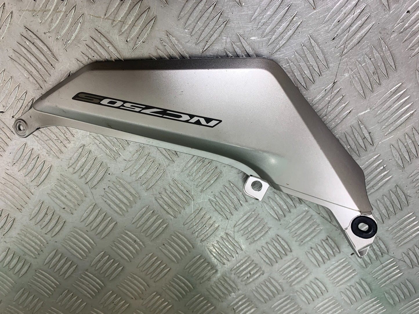 HONDA NC750 NC 750 S LEFT SEAT PANEL   2016-2020 (CMB1146)