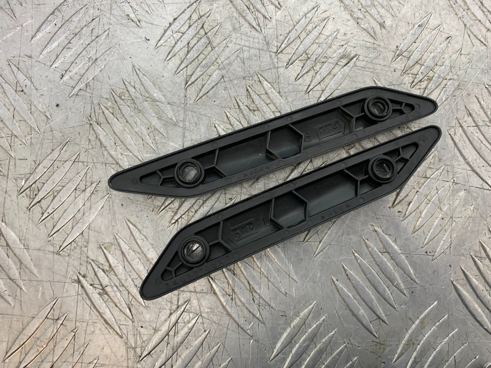KAWASAKI GTR1400 GTR 1400 SCREEN INFILL COVERS YEAR 2007-2009 (CMB1306)