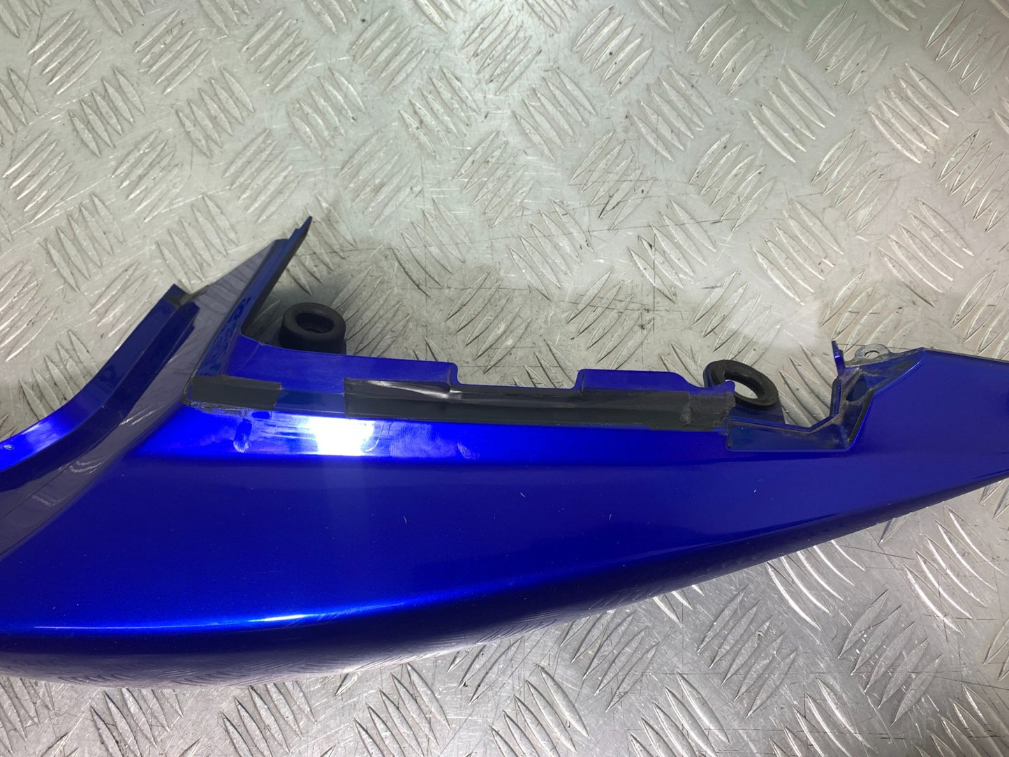 SUZUKI SV1000 SV 1000 LEFT SEAT PANEL YEAR 2003-2007 (CMB1293)