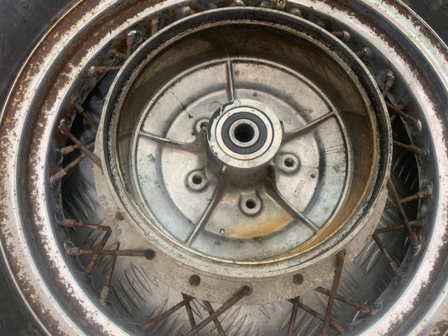 YAMAHA XV535 XV 535 VIRAGO REAR WHEEL  YEAR 1994-02 (CMB1139)