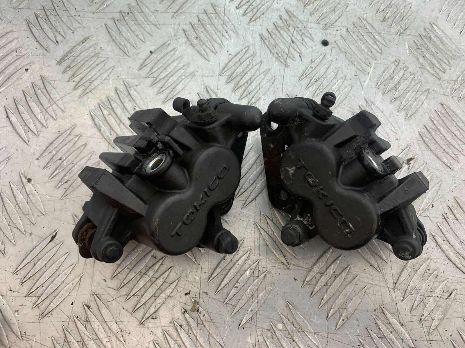 KAWASAKI ER6 F ER6F FRONT CALIPERS (SOLD AS PARTS) YEAR 2005-2008 (CMB1277)