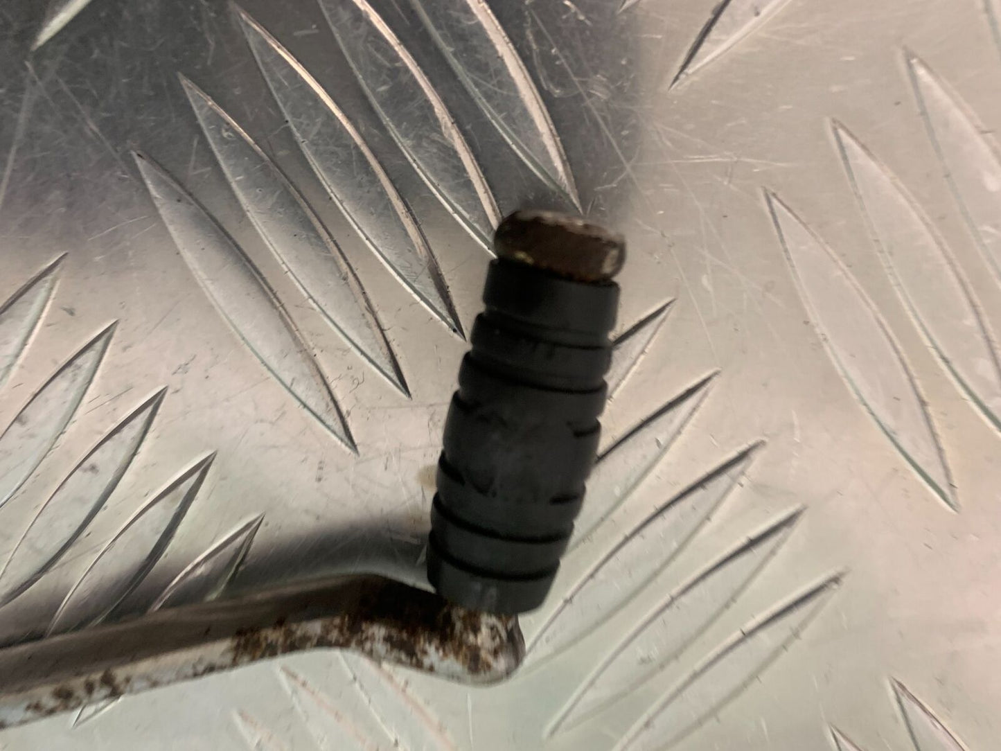 SUZUKI GS750 E GS 750E GEAR LEVER  YEAR 1979  (STOCK 959)