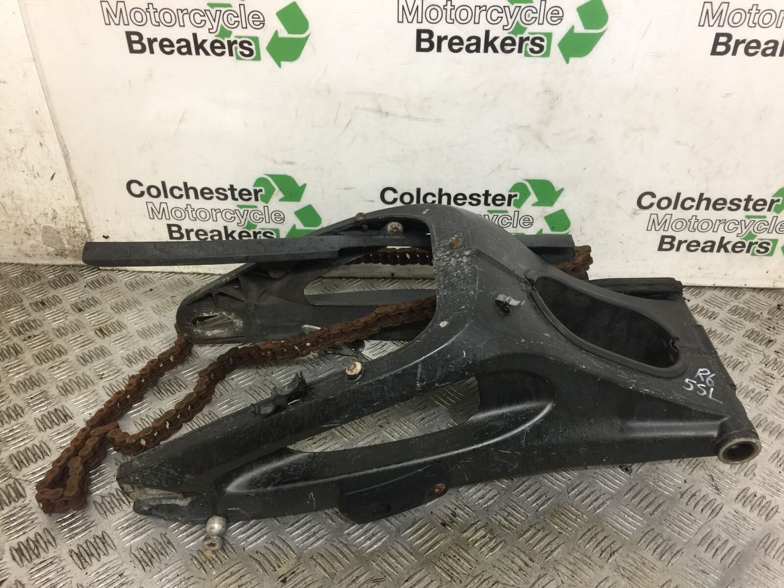 YAMAHA R6 5SL SWINGARM 2004 (STOCK 646)