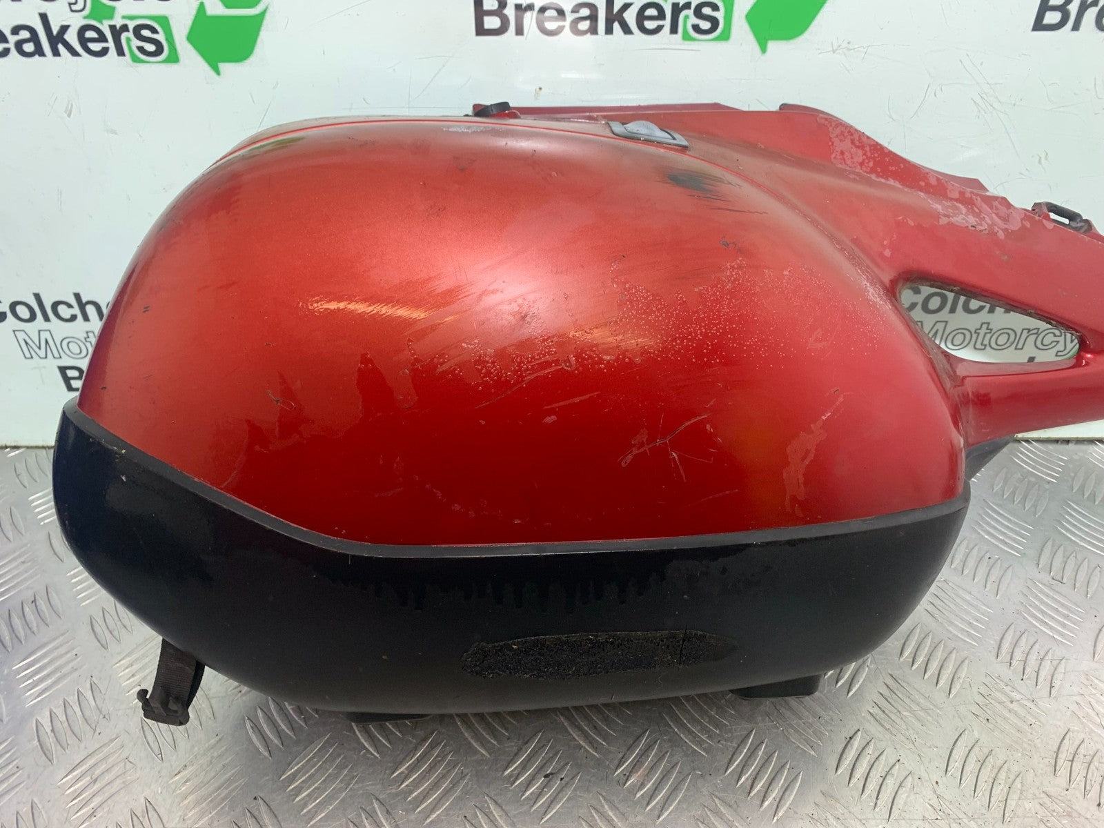 HONDA NT650 V DEAUVILLE RIGHT PANNIER   YEAR 1999 (CMB1268)