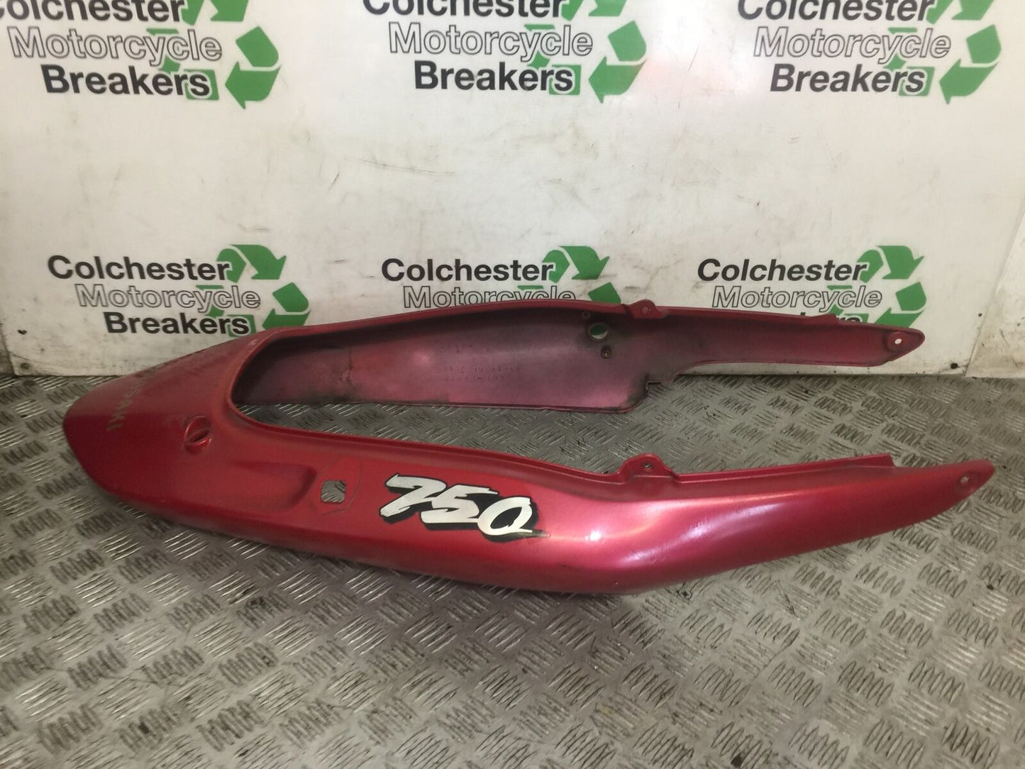 KAWASAKI Z750 ZR750 ZR-7S TAIL PIECE   YEAR 1999-05 (STOCK 707)