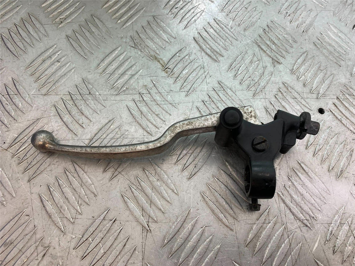 HONDA CBF600 CBF 600 CLUTCH LEVER AND BRACKET   YEAR 2004 -07 (CMB1247)