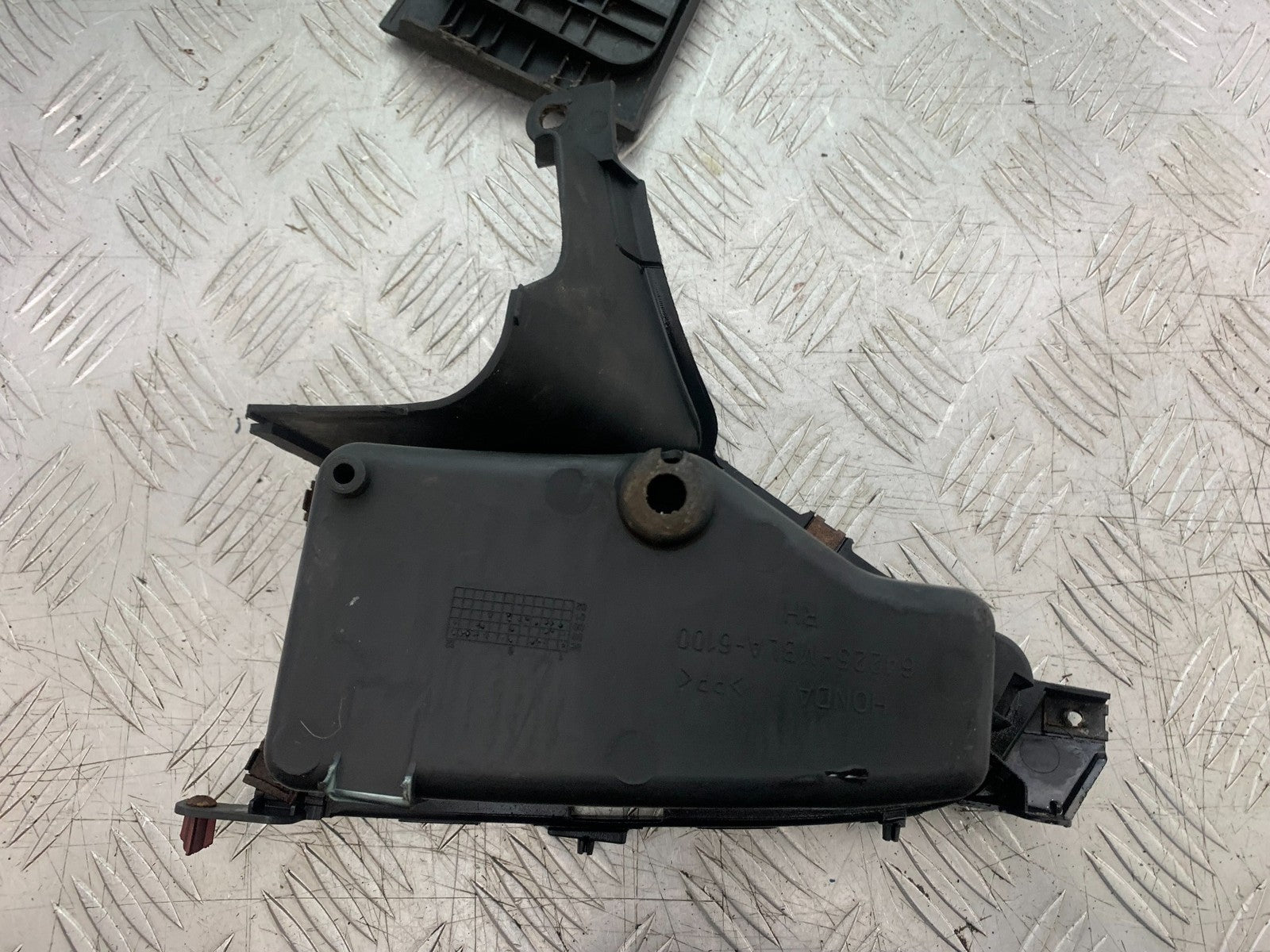 HONDA NT650 V DEAUVILLE LEFT POCKET AND LID  YEAR 1999 (CMB1268)