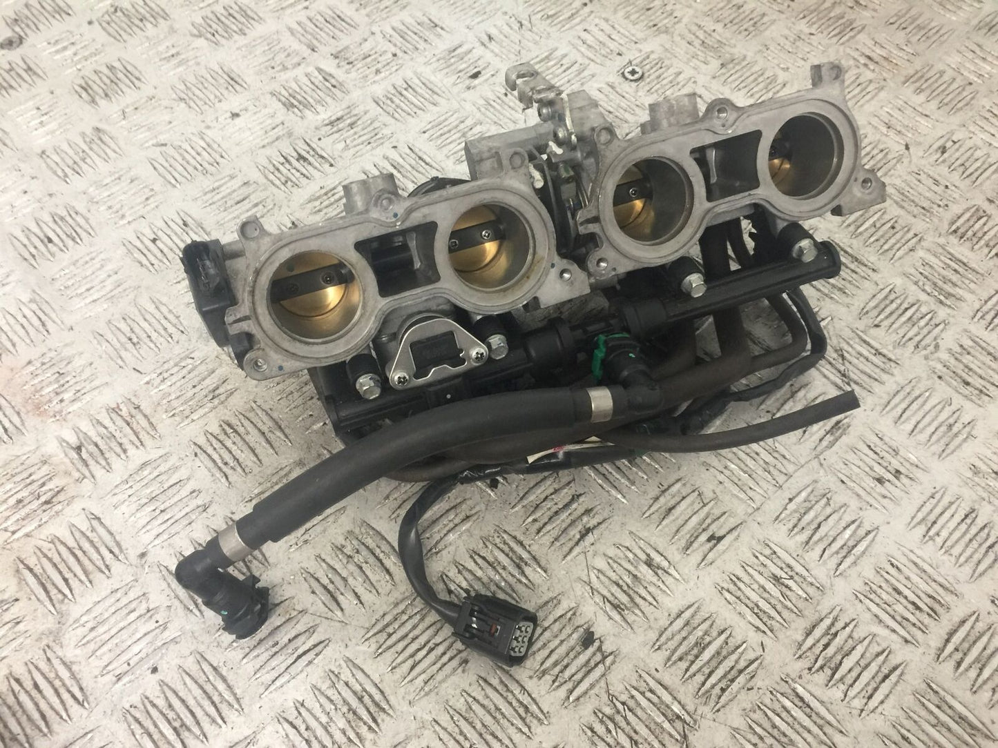 HONDA CB650 R CB 650 R THROTTLE BODIES  YEAR 2019-2021 (STOCK 776)