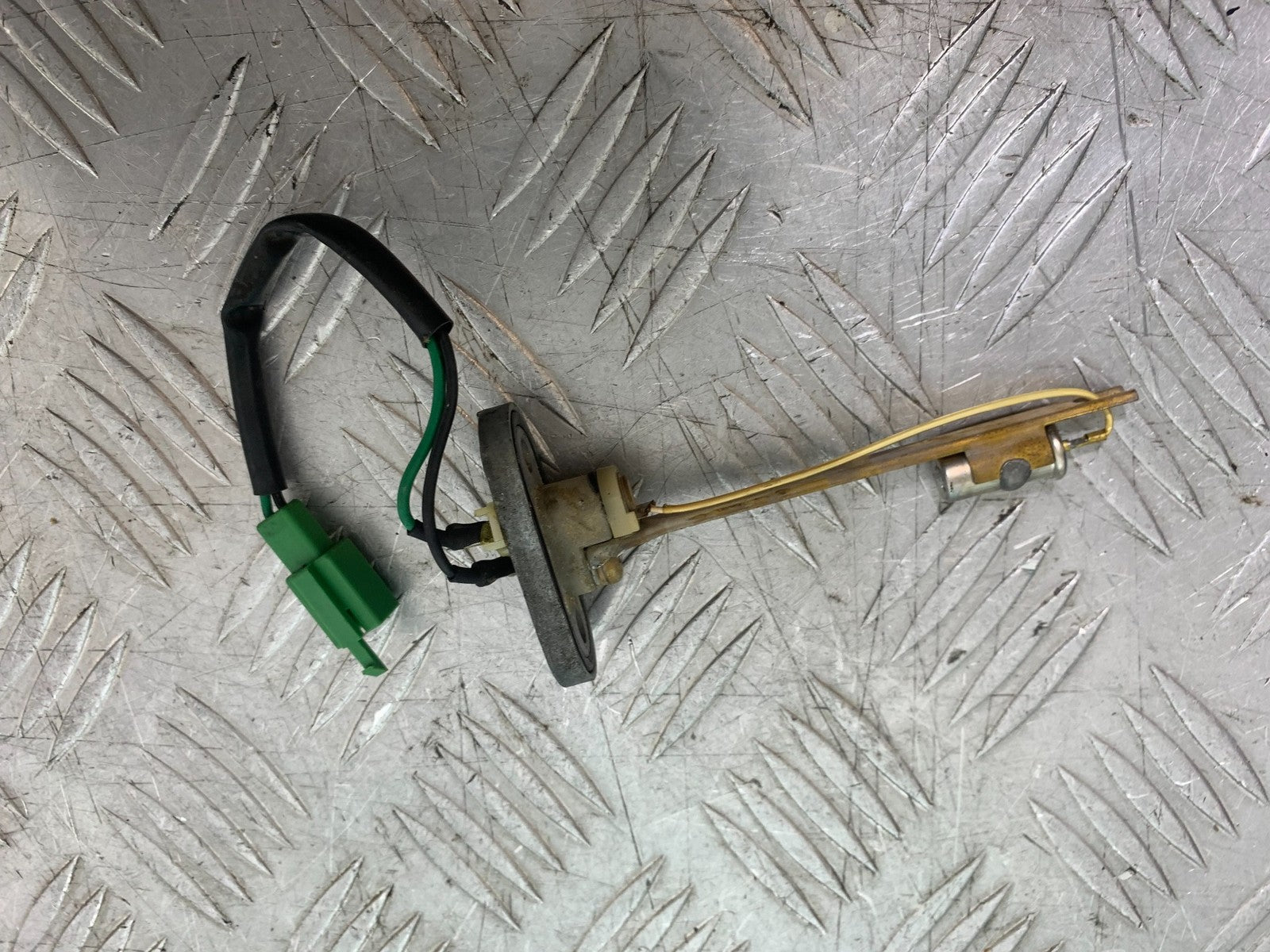 YAMAHA YZF R1 4XV PETROL TANK SENDER YEAR 1998-99 (CMB1291)