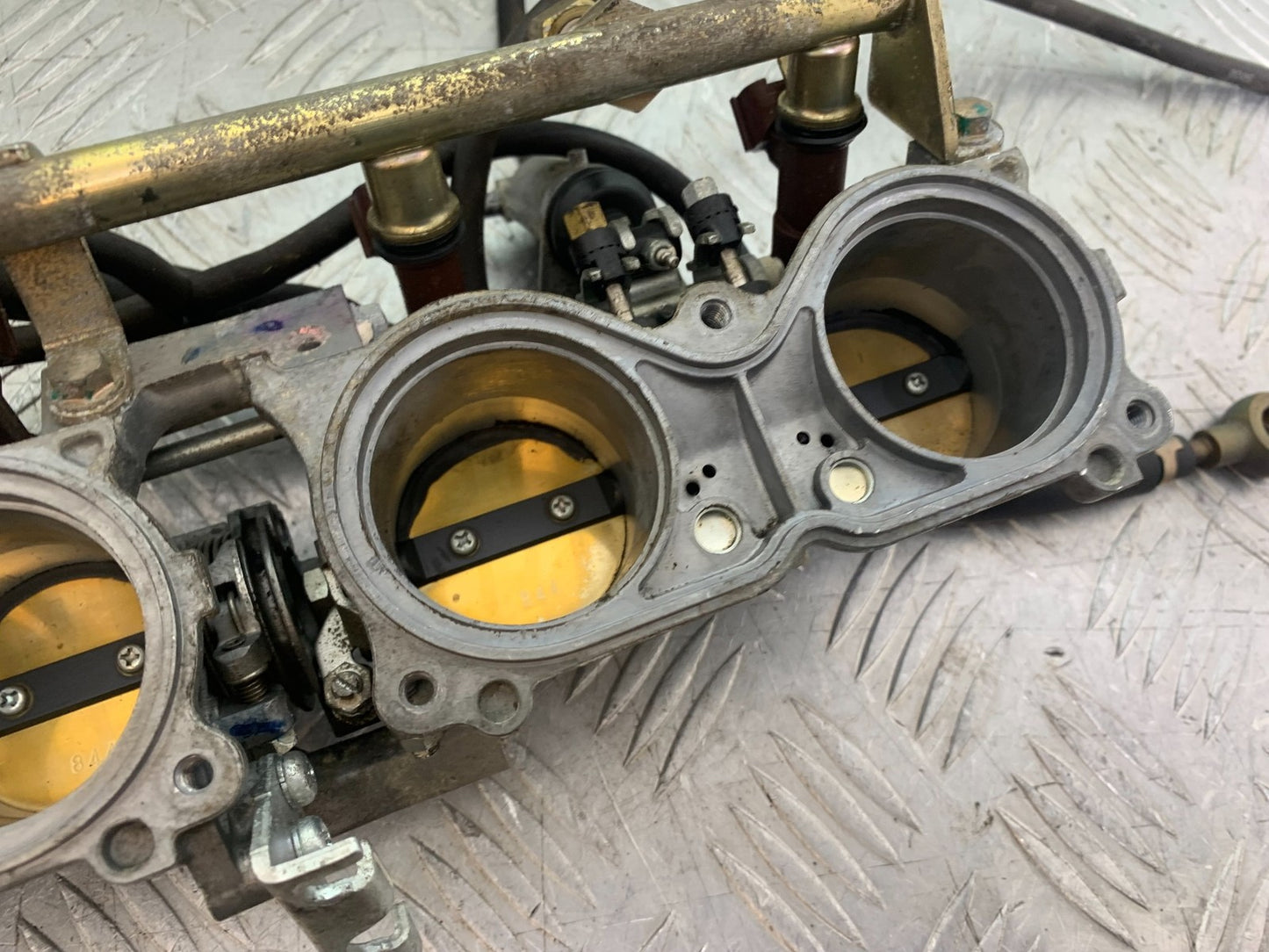 HONDA CBR1000 rr FIREBLADE THROTTLE BODIES  YEAR 2006 (CMB1220)