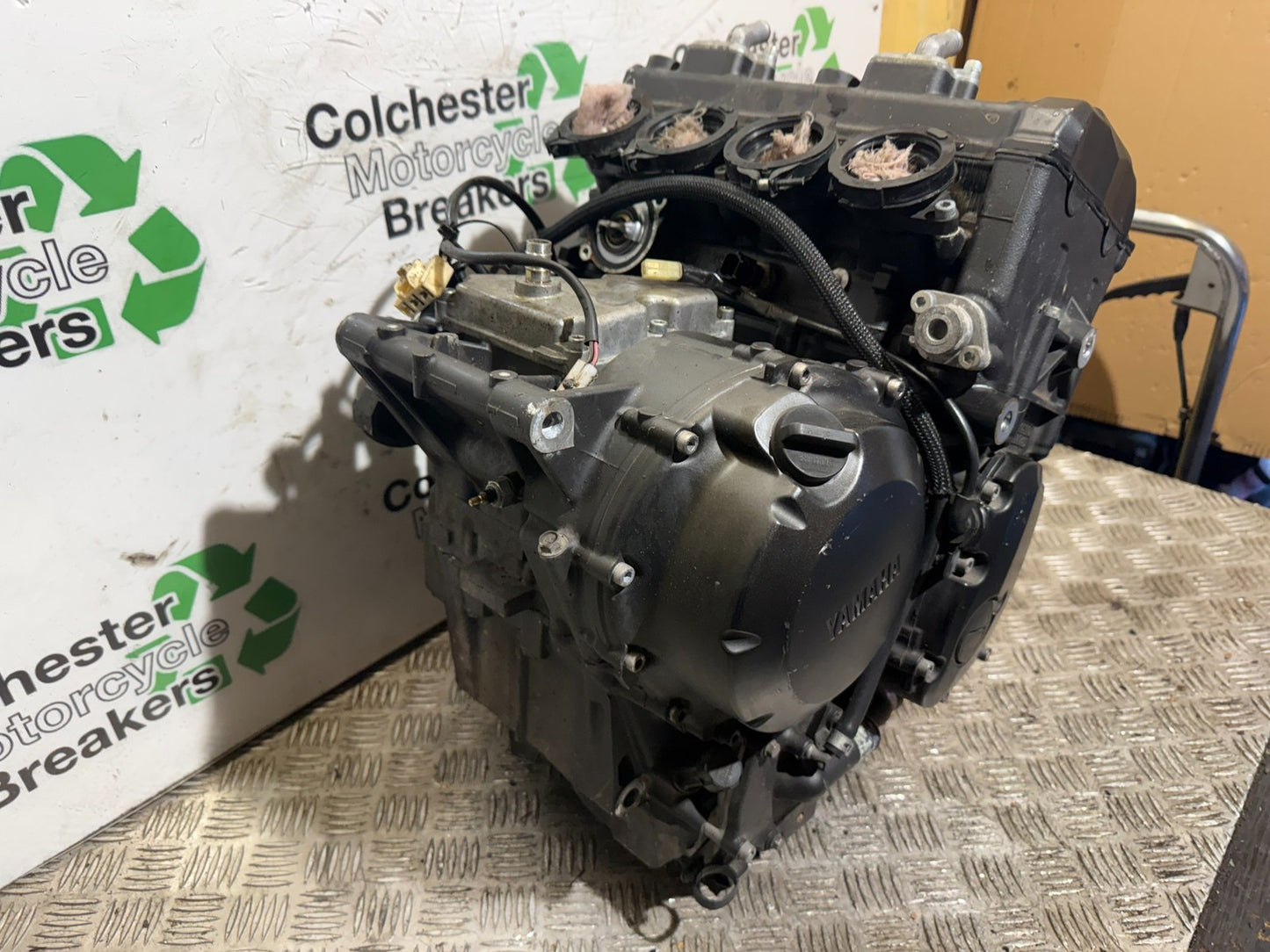 YAMAHA XJ6 XJ6-S DIVERSION ENGINE YEAR 2009-2015  (CMB1212)