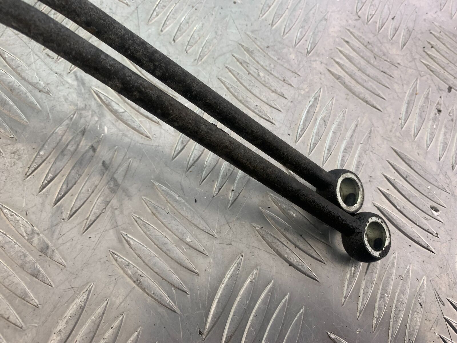 TRIUMPH 955i SPRINT ST OIL COOLER AND LINES  YEAR 1999-2004 (CMB1124)
