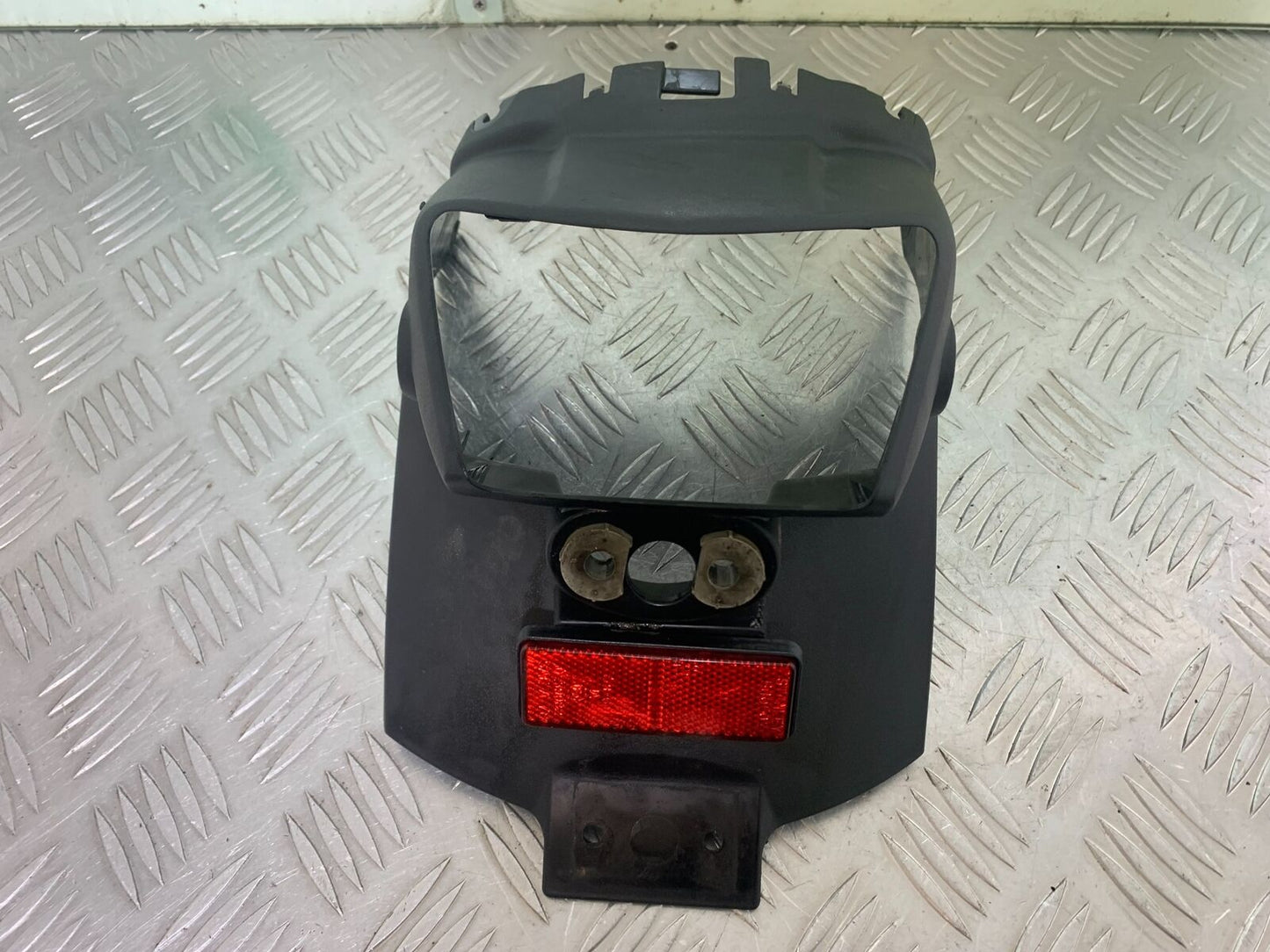 KAWASAKI EN650 VULCAN REAR LIGHT SURROUND   YEAR 2017-2021 (CMB1060)