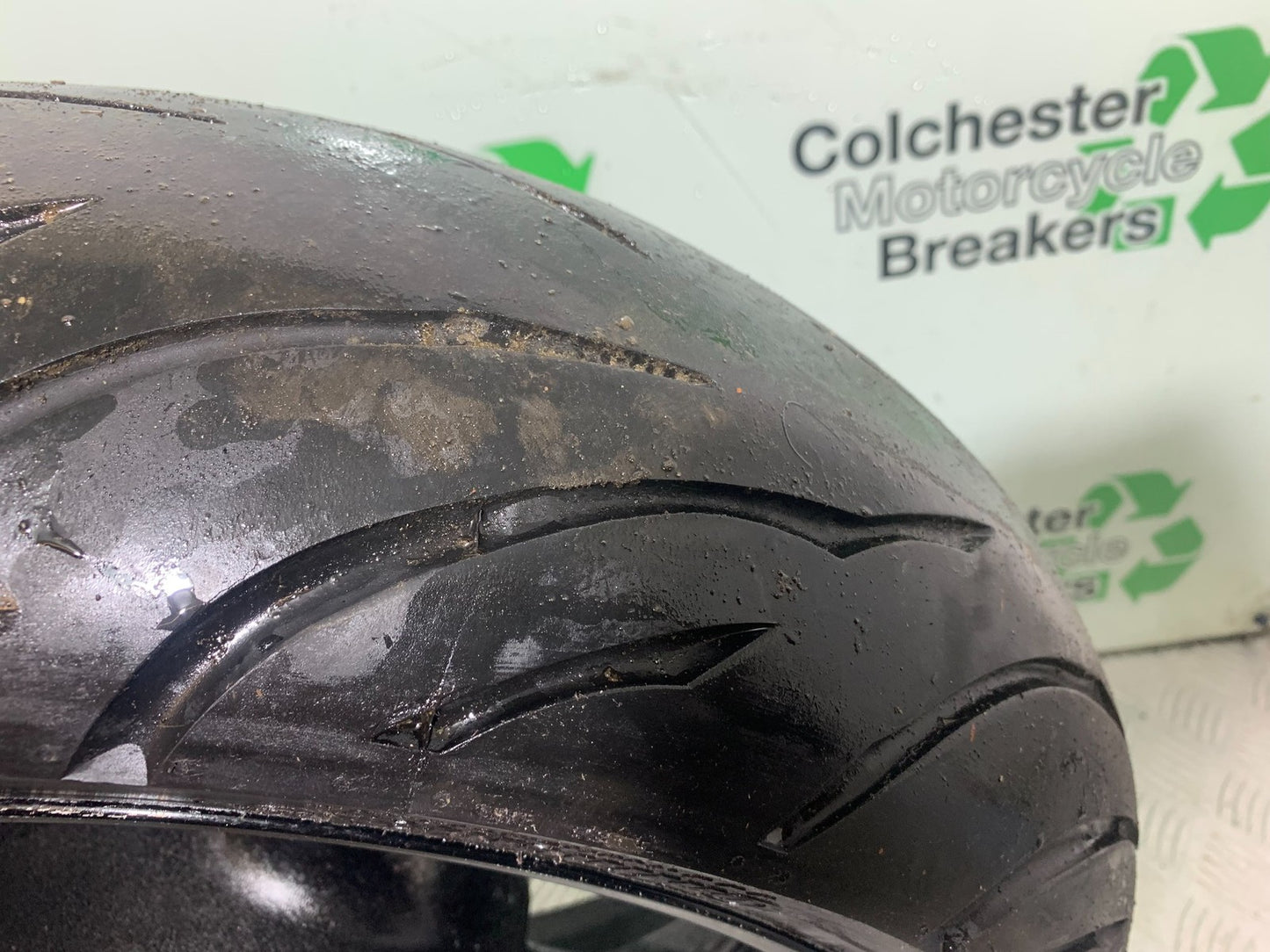 HONDA CBR1100 BLACKBIRD REAR WHEEL  YEAR 1999-2005 (CMB1232)