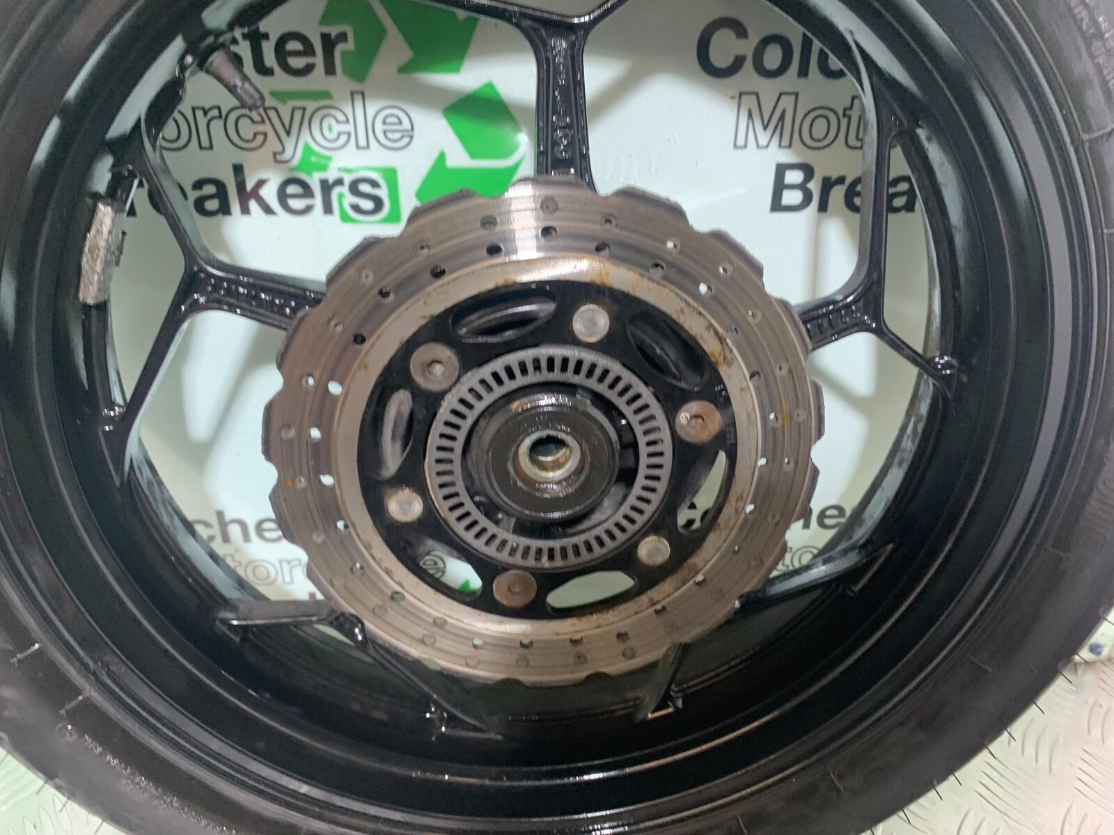 KAWASAKI Z300 ER300 REAR WHEEL (WITH GOOD TYRE)   YEAR 2016-2018  (CMB1056)
