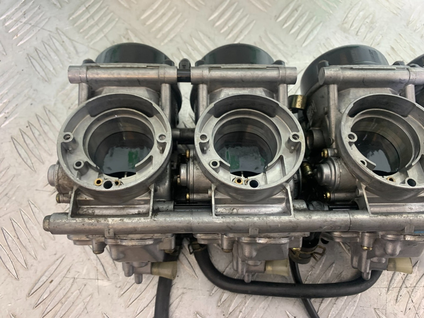 KAWASAKI ZX9R ZX9 E1 CARBS  YEAR 2000-01 (CMB1171)