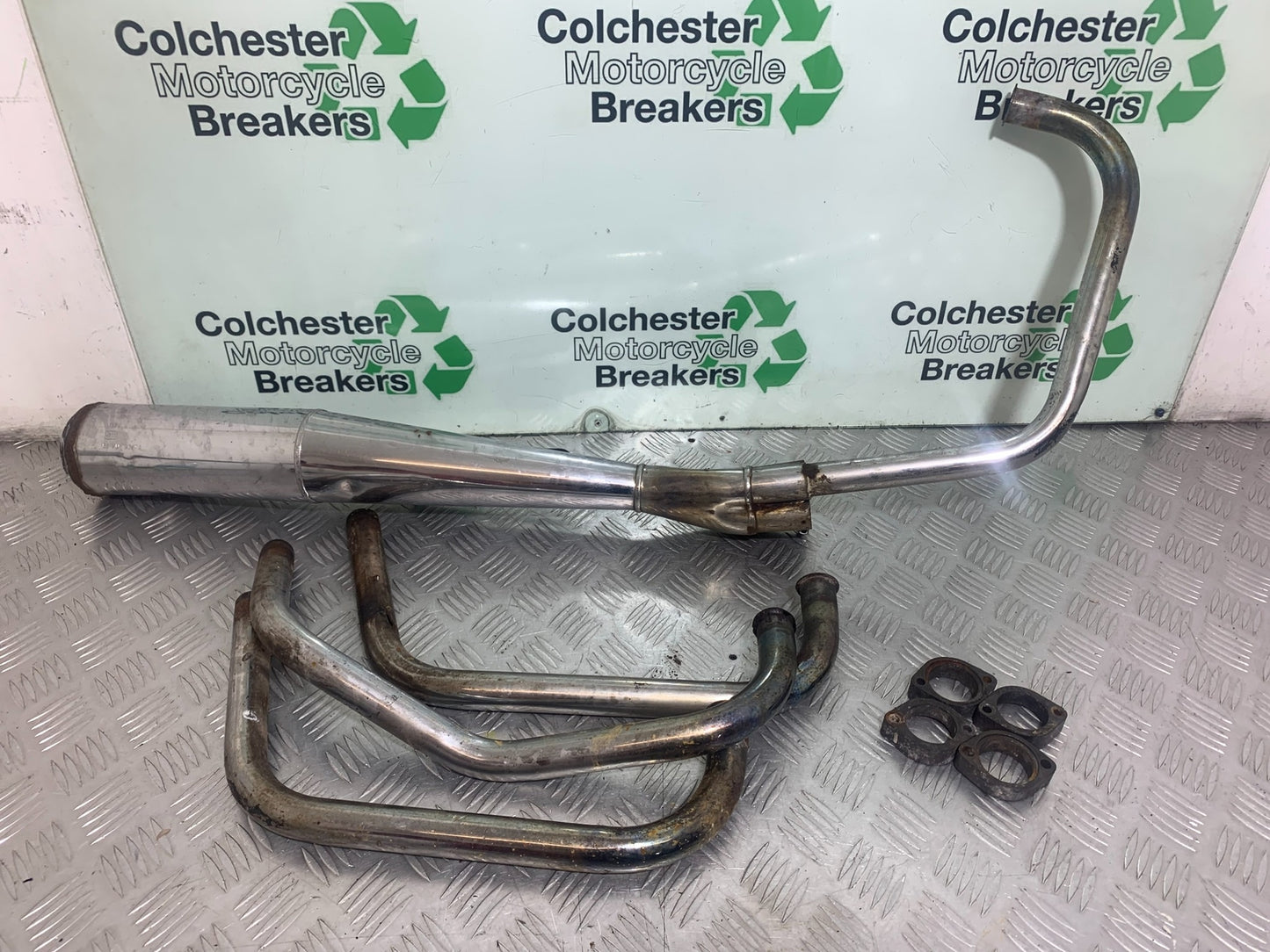 KAWASAKI GT550 GT 550 EXHAUST (SOLD AS PARTS)    YEAR 1984-87 (CMB1141)