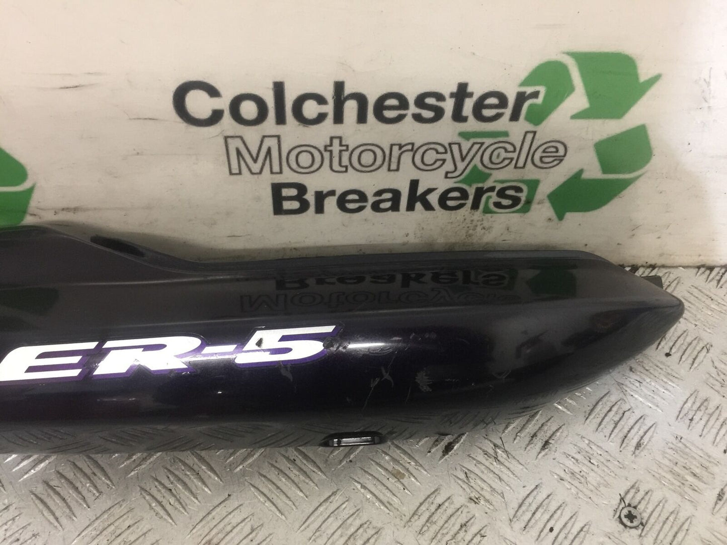 KAWASAKI ER5 LEFT TAIL PIECE YEAR 1999 (STOCK 825)