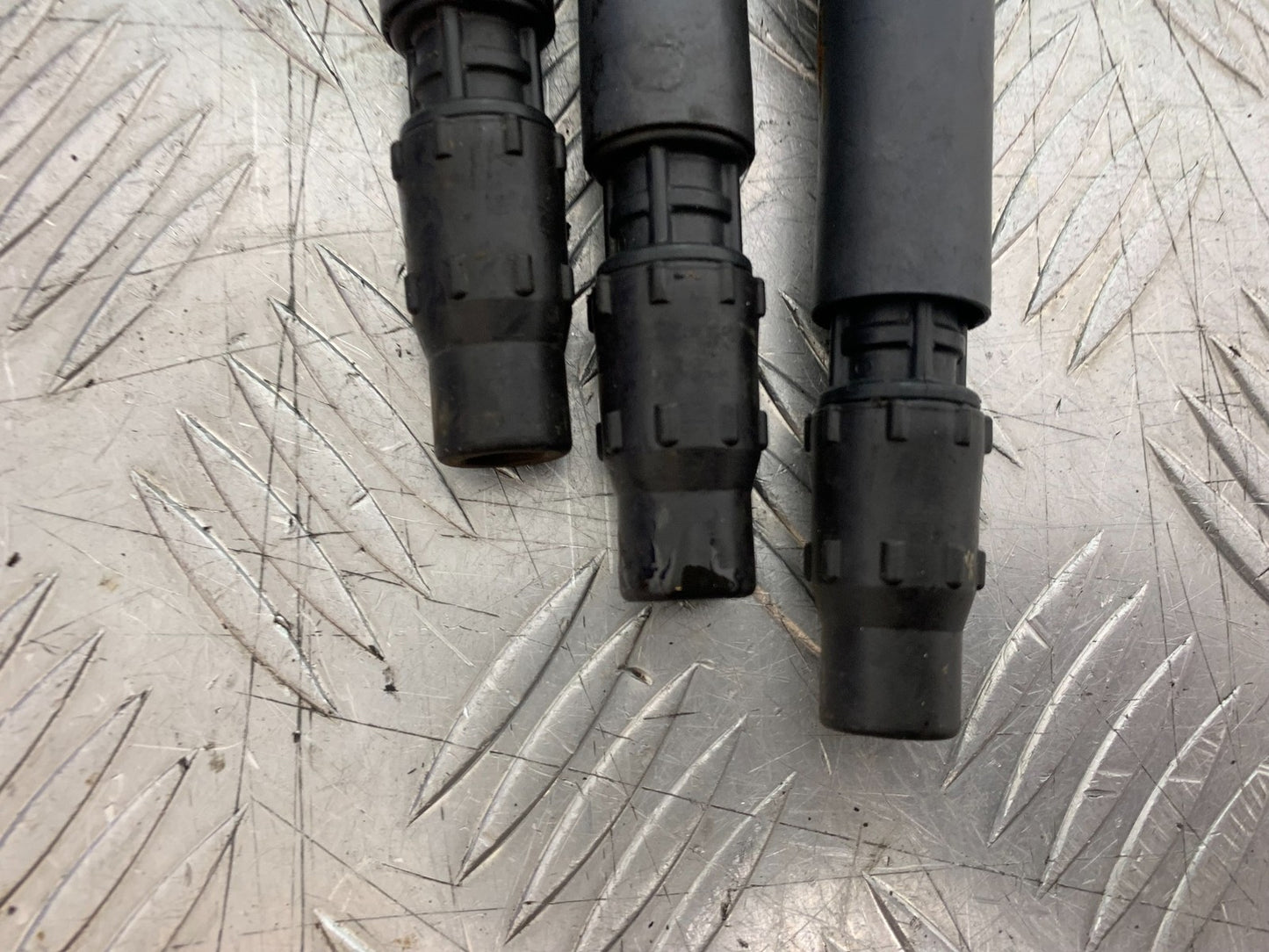 TRIUMPH 955i DAYTONA COILS  YEAR 2002-2006 (CMB1229)