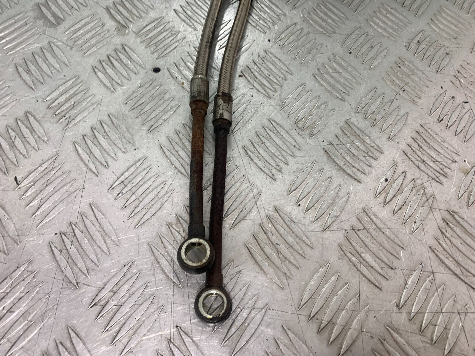 TRIUMPH 955i SPRINT ST OIL COOLER AND LINES   1999-2004 (CMB1176)