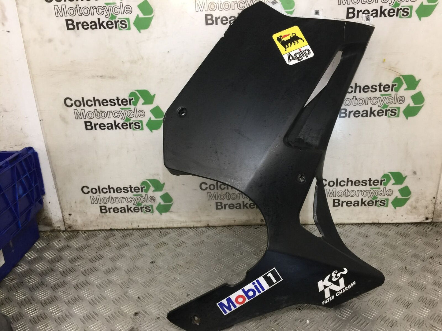 SUZUKI GS500 GS 500 RIGHT FAIRING YEAR 2004-09 (STOCK 882)