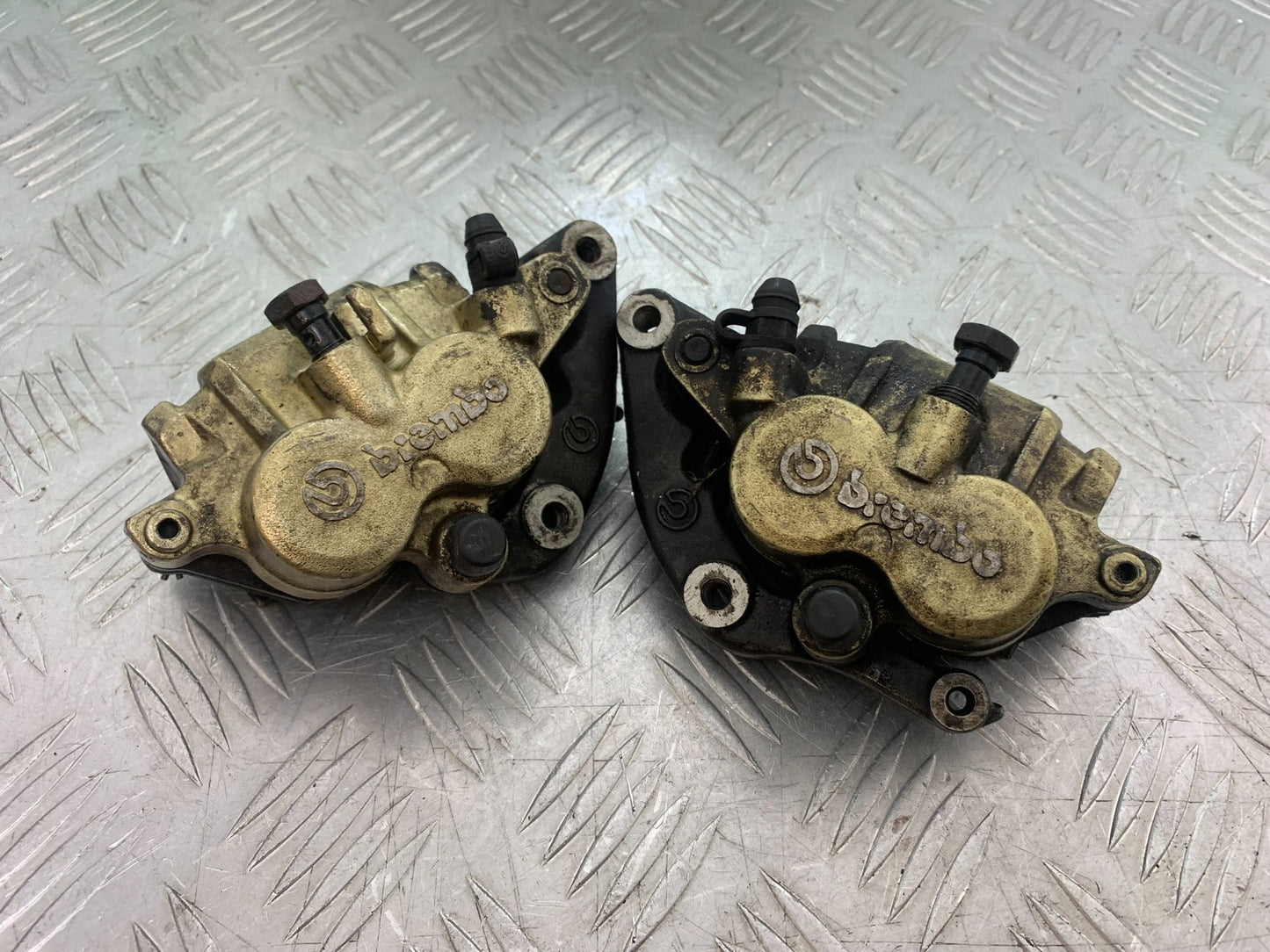 HONDA NT650 V DEAUVILLE FRONT CALIPERS  YEAR 1999 (CMB1268)