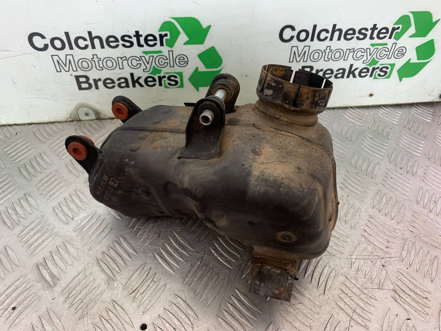 KTM 125 DUKE EXHAUST COLLECTOR BOX YEAR 2018-2023 (CMB1185)