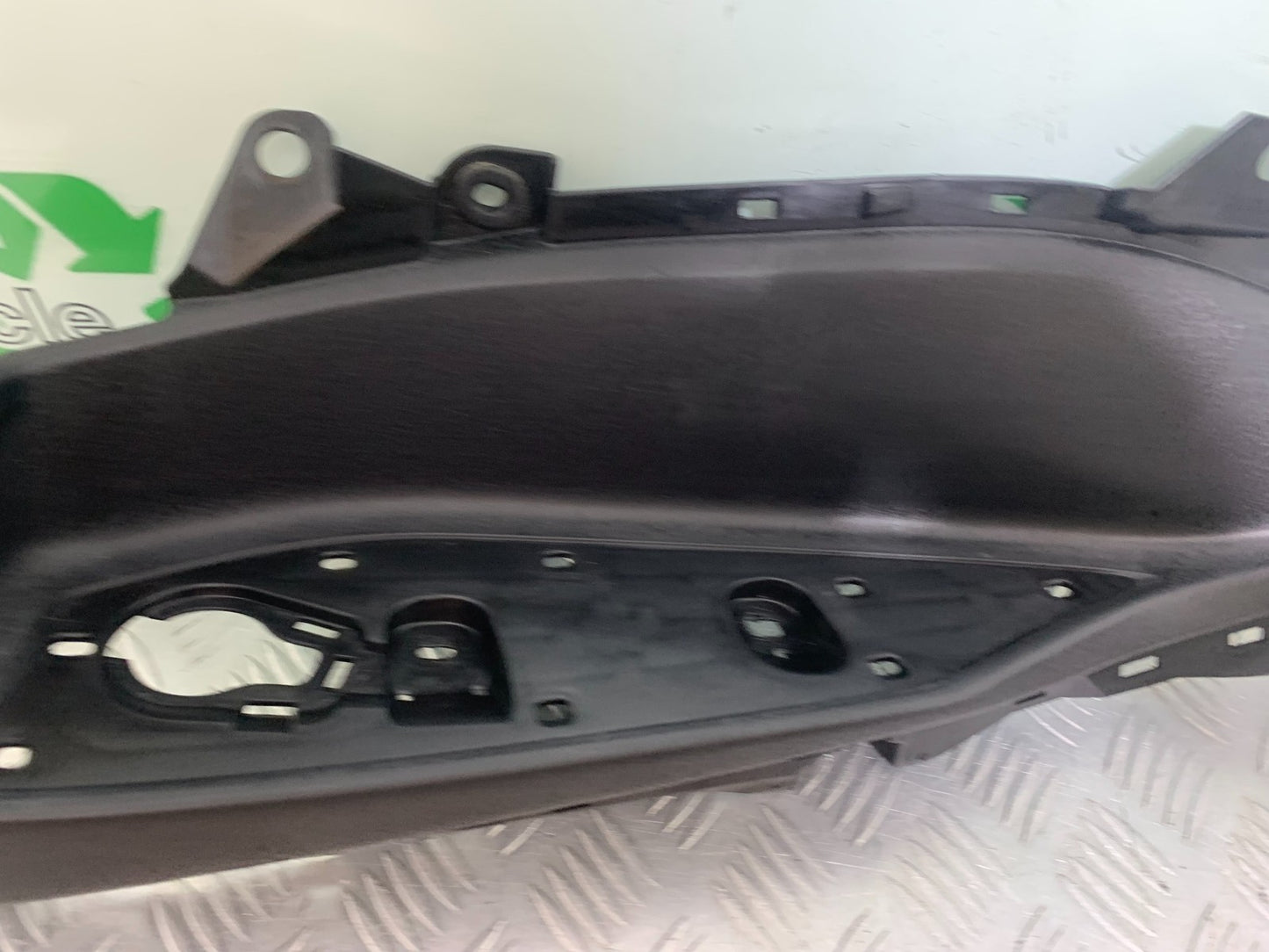 YAMAHA XMAX 300 FOOTBOARD YEAR 2017-2020 (CMB1218)