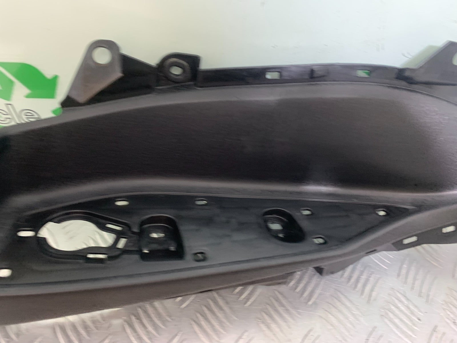 YAMAHA XMAX 300 FOOTBOARD YEAR 2017-2020 (CMB1218)