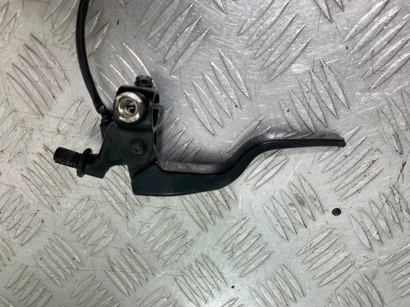 KTM DUKE 125 CLUTCH LEVER BRACKET    YEAR 2017-2022 (CMB1274)