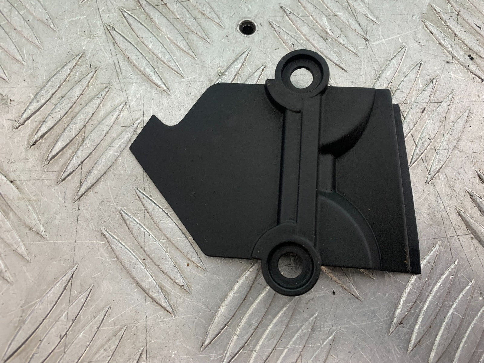 DUCATI 1299 PANIGALE ENGINE INFILL COVER    YEAR 2016 (CMB 1187)