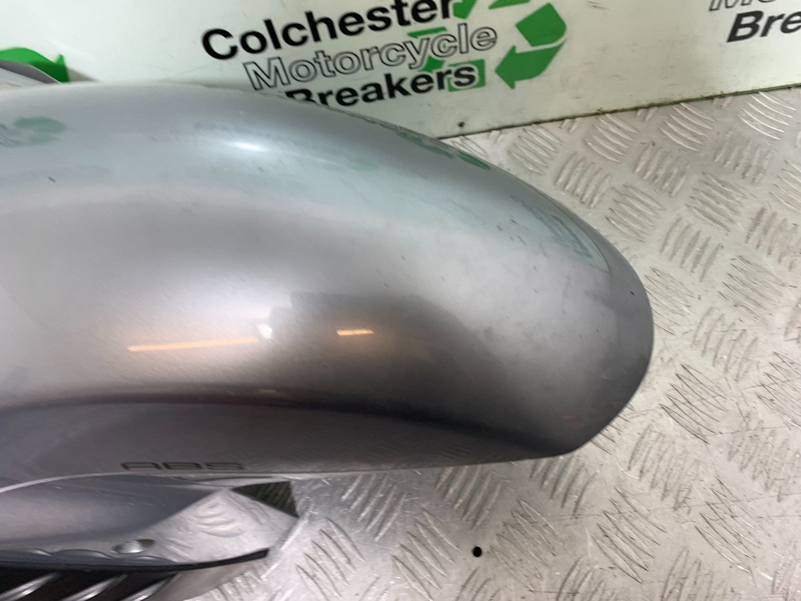 KAWASAKI GTR1400 GTR 1400 FRONT MUDGUARD YEAR 2007-2009 (CMB1306)