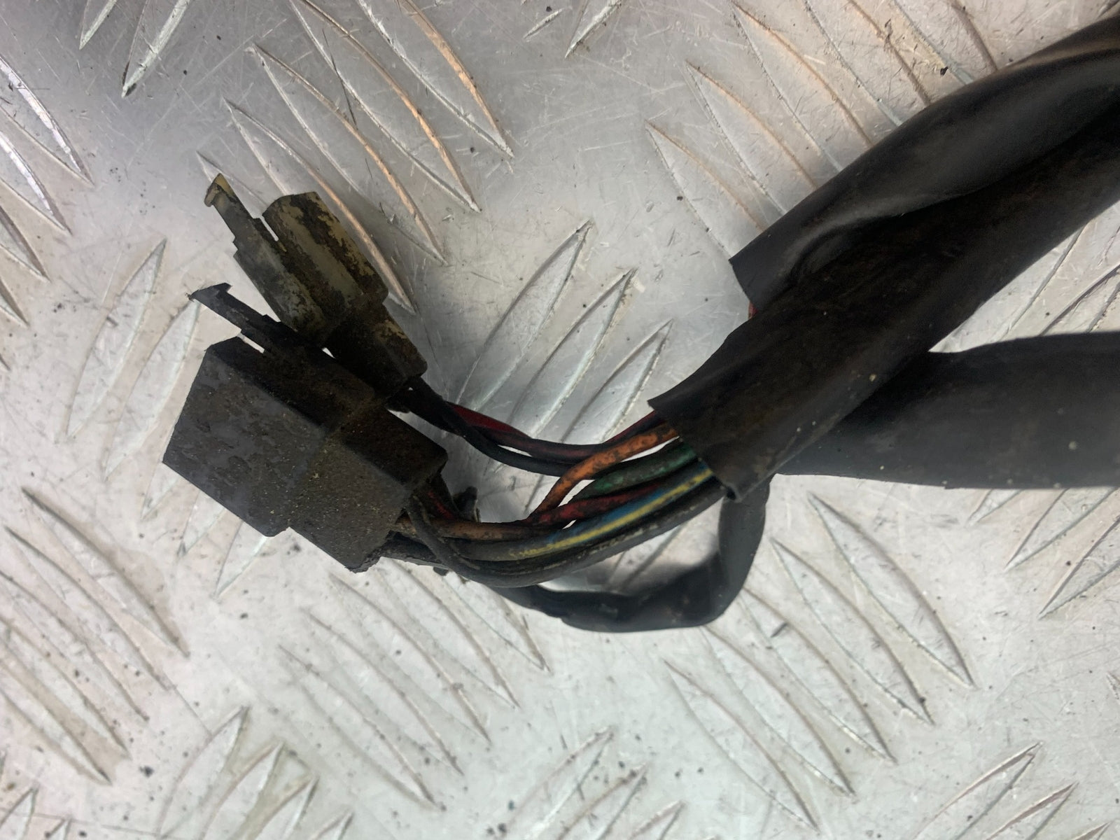 KAWASAKI ZZR1100 D LEFT SWITCH GEAR    YEAR 1993-2001 (CMB1164)