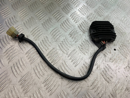 YAMAHA FZS1000 FAZER REGULATOR  YEAR 2001-05 (CMB1275)