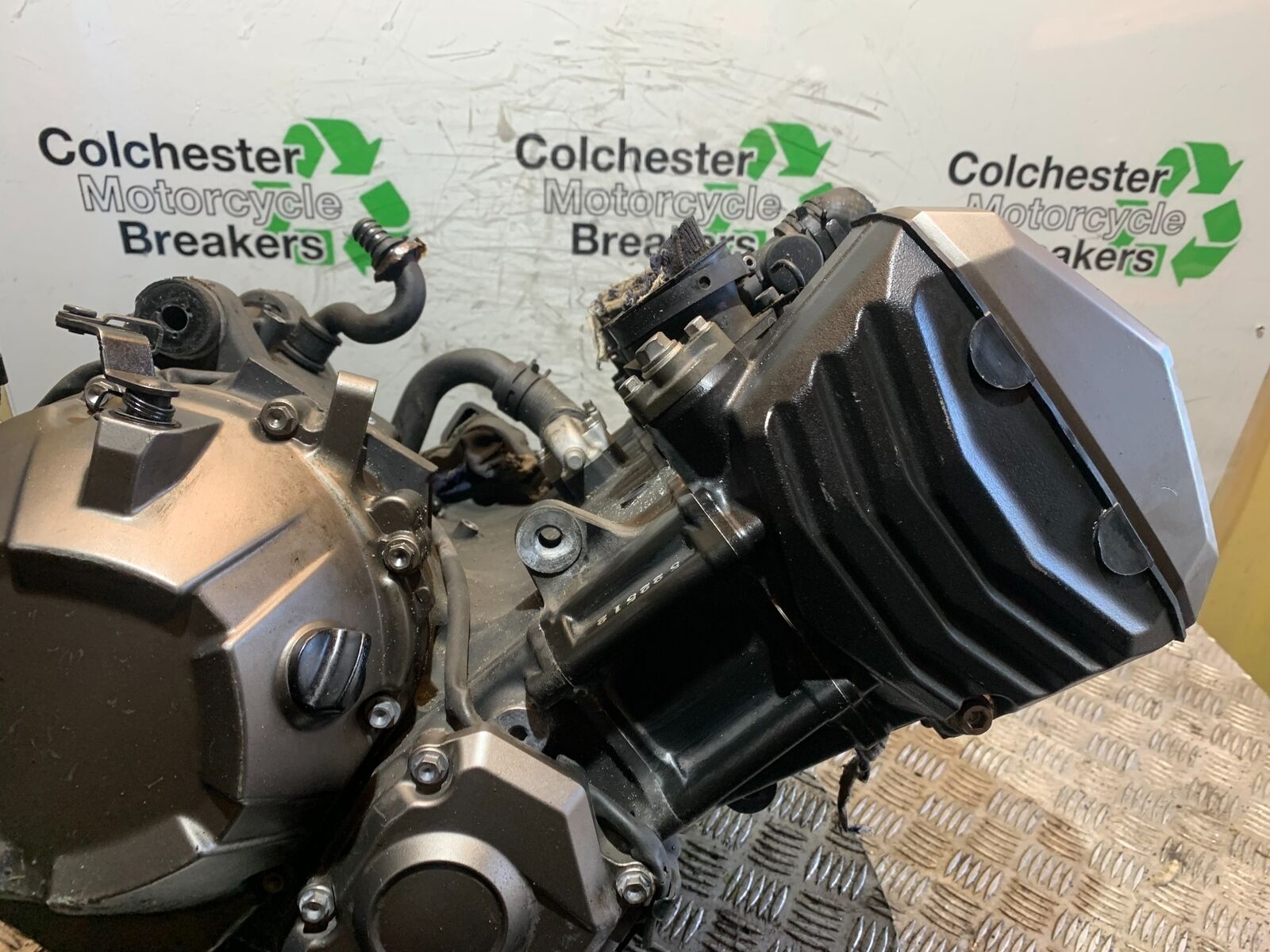 KAWASAKI Z800 Z 800 ENGINE YEAR 2013-2017 (STOCK 925)