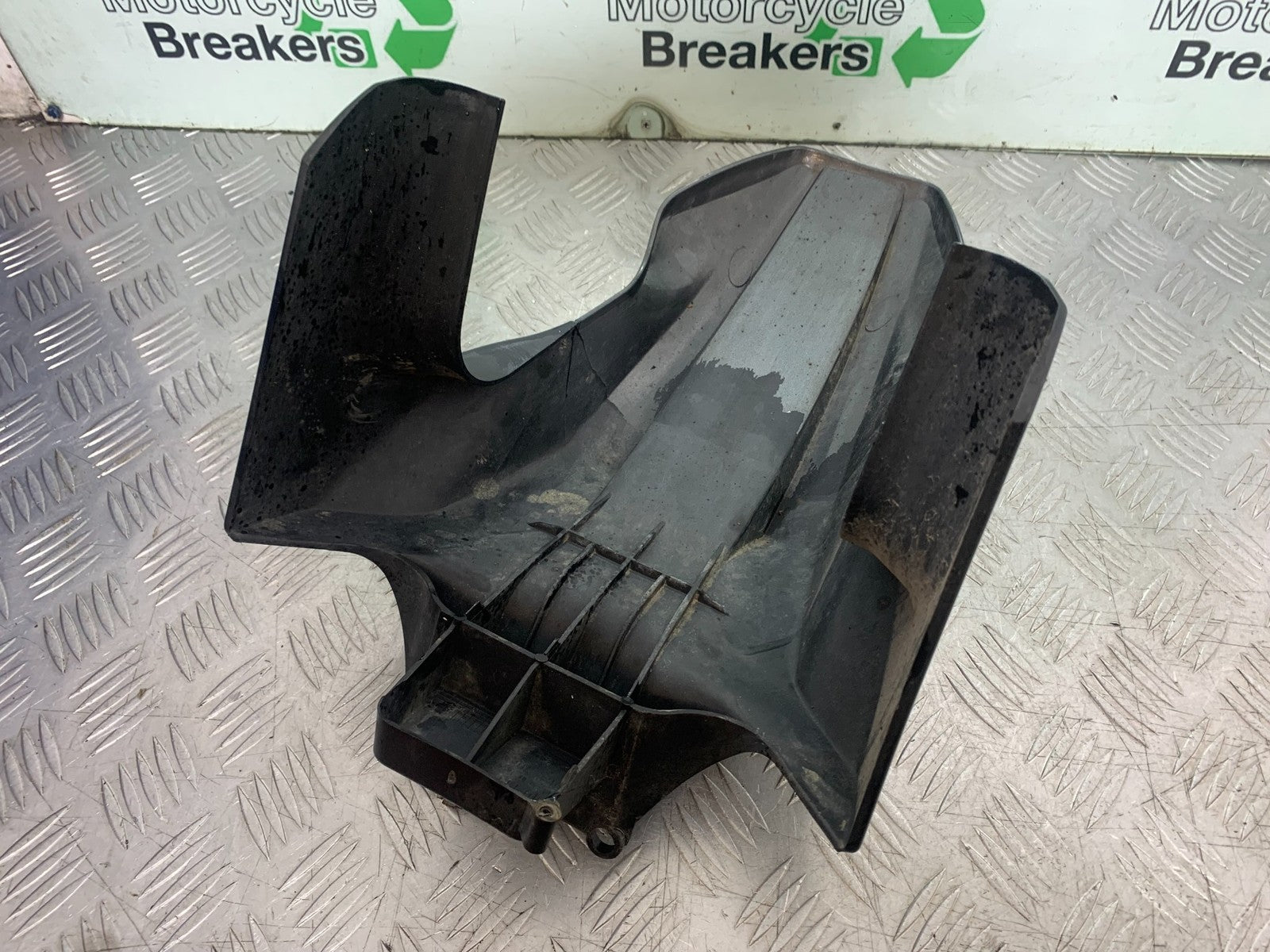 APRILIA 650 PAGASO STRADA FRONT MUDGUARD  YEAR 2005-2010 (CMB1260)
