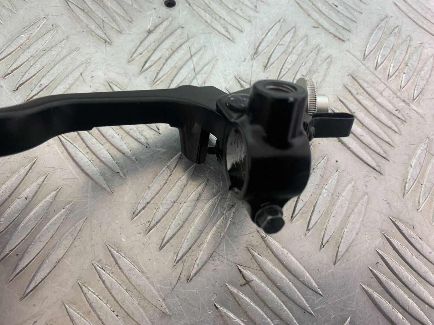 YAMAHA XSR900 XSR 900 CLUTCH LEVER AND BRACKET   YEAR 2021-2022 (CMB1073)