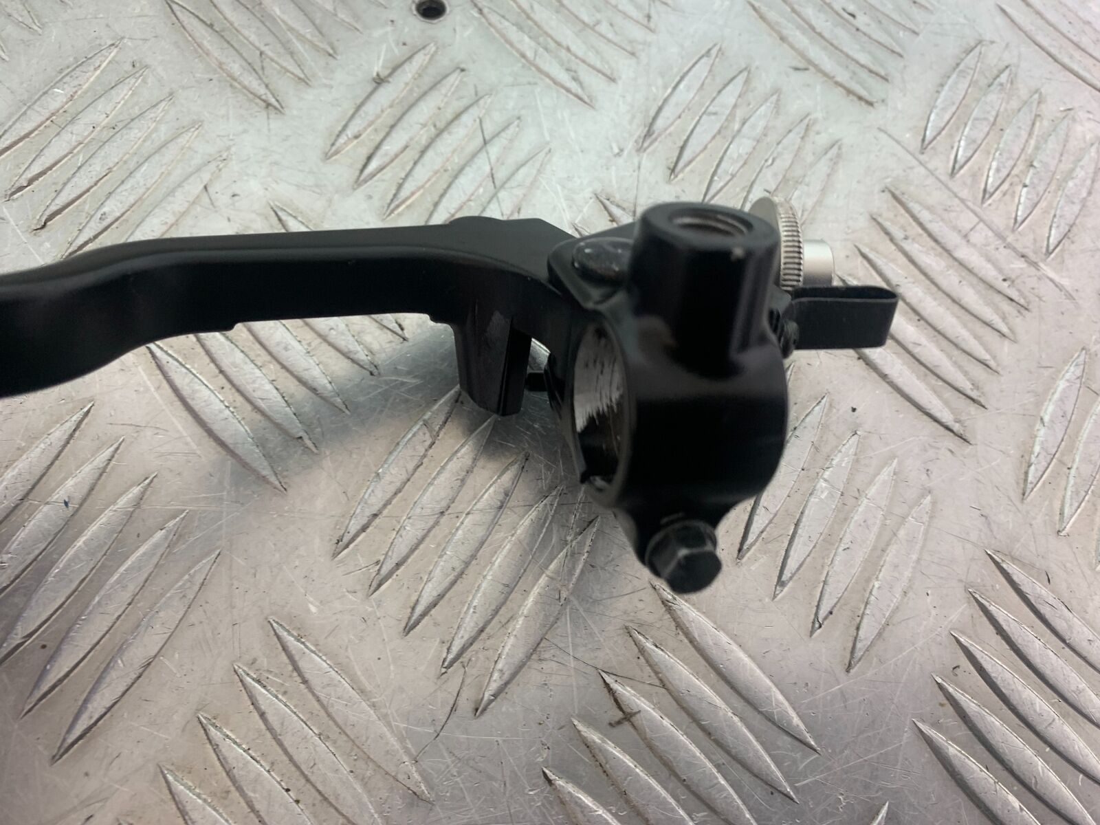 YAMAHA XSR900 XSR 900 CLUTCH LEVER AND BRACKET   YEAR 2021-2022 (CMB1073)
