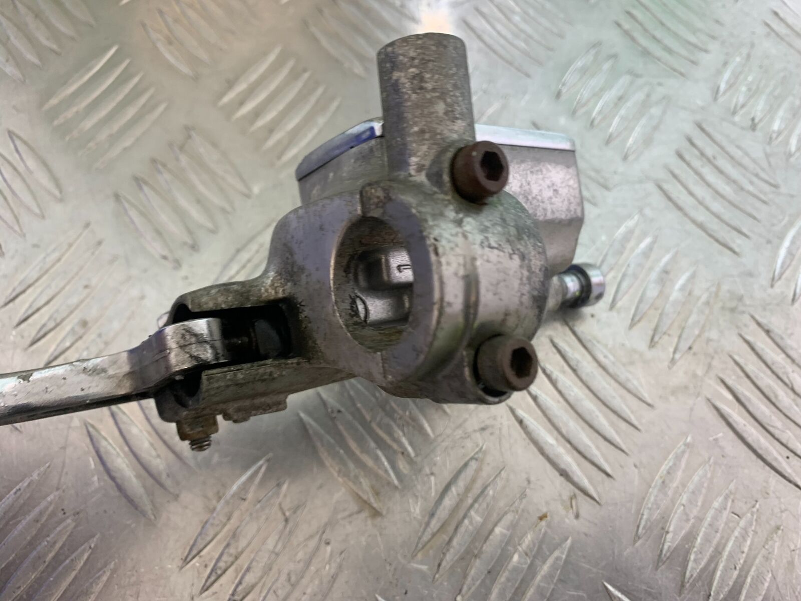 SUZUKI VS1400 VS 1400 INTRUDER CLUTCH MASTER CYLINDER  YEAR 1988 (CMB1077)