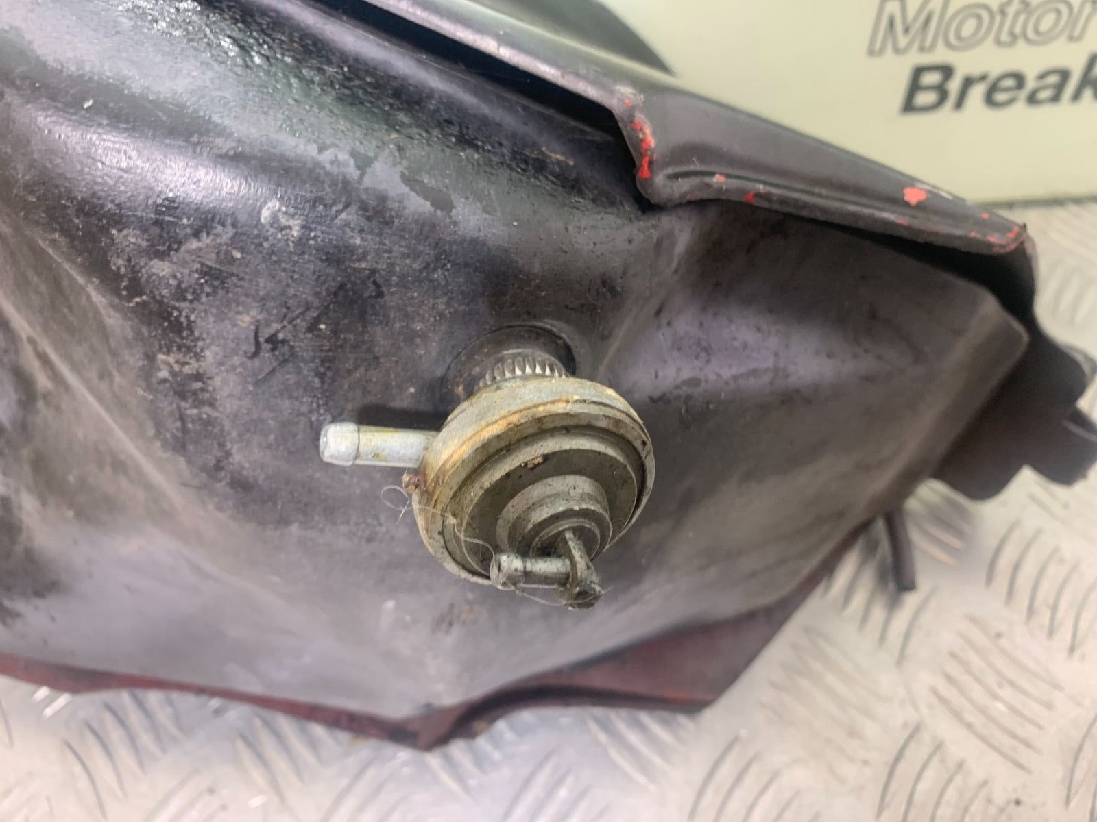 RIEJU 125 RS2 PETROL TANK YEAR 2007 (CMB1142)