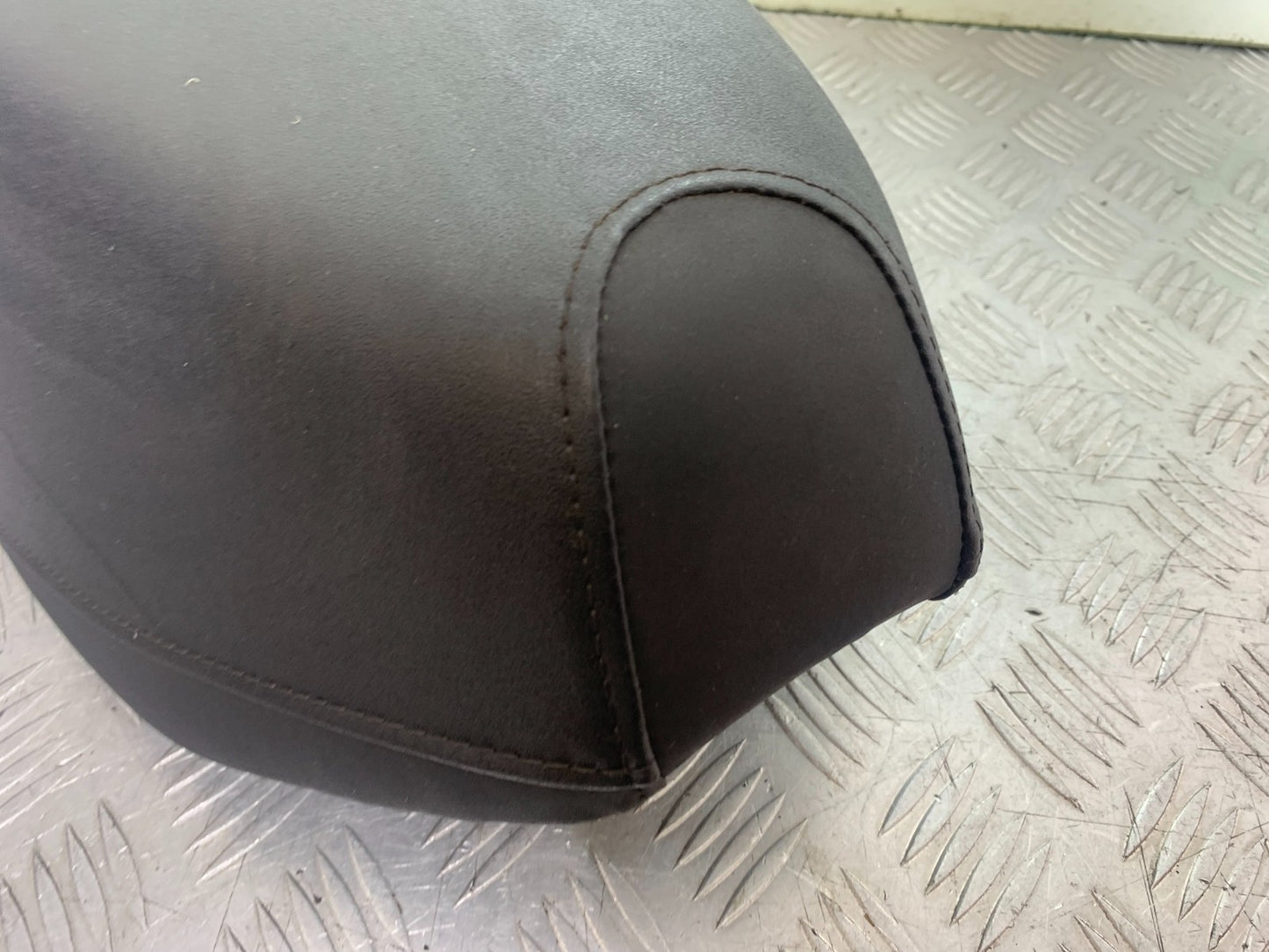YAMAHA XSR900 XSR 900 SEAT  YEAR 2022-2024 (CMB1215)